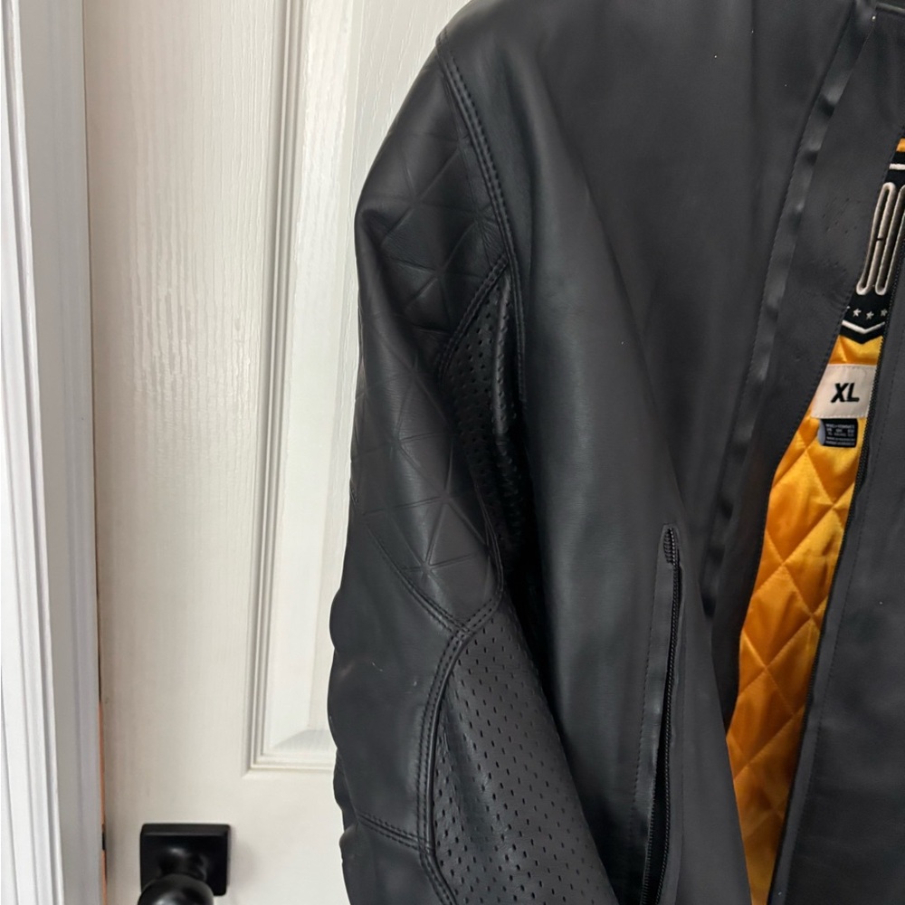 ICON 1000 Retrograde Black Motorcycle Leather Jacket - Picture 4 of 5